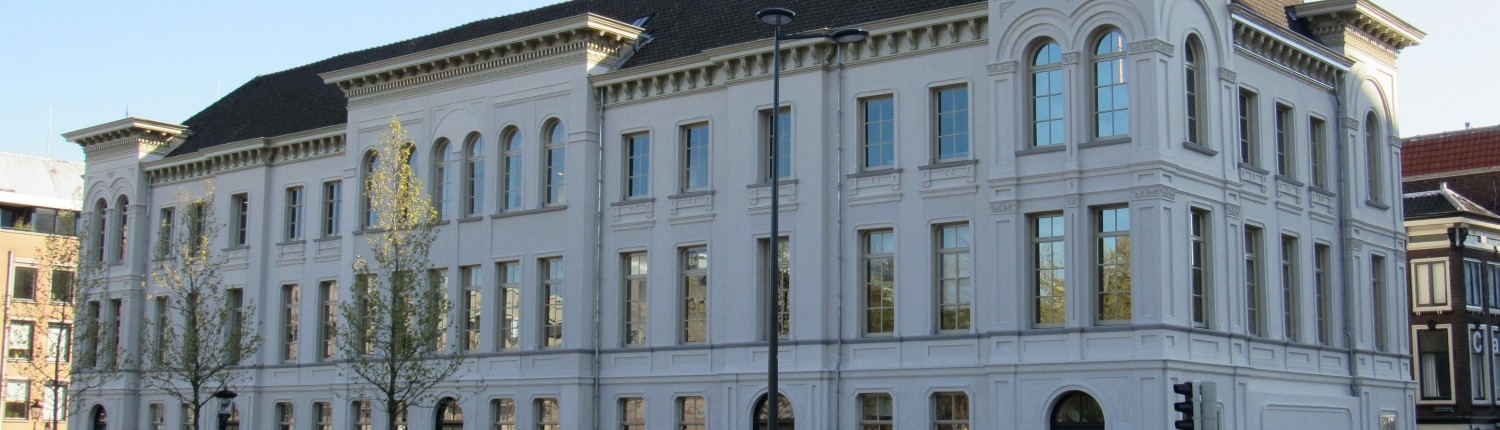 Schildewerk aan Rijksmonument in Utrecht