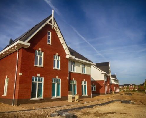 Parkeiland nieuwbouw rood steen
